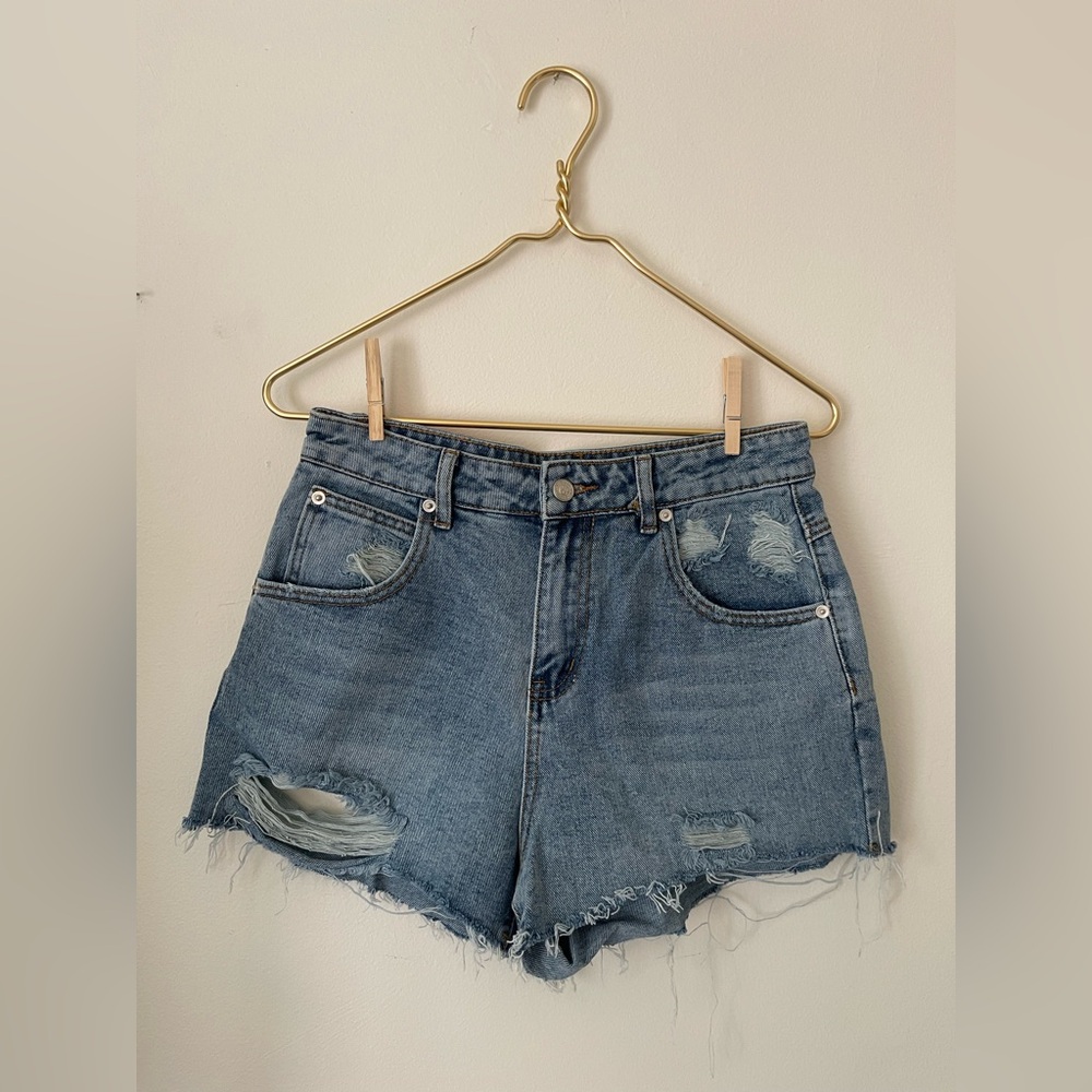 PRINCESS POLLY/ Distressed denim shorts